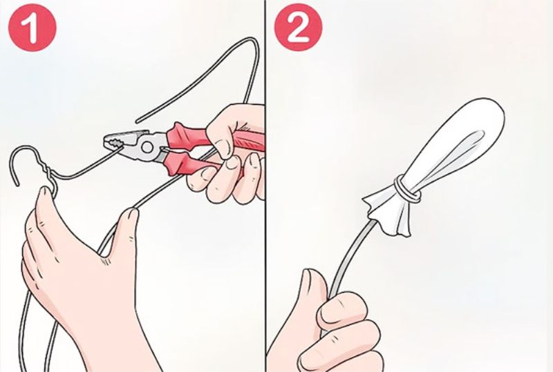 Tạo dụng cụ thông tắc từ móc quần áo