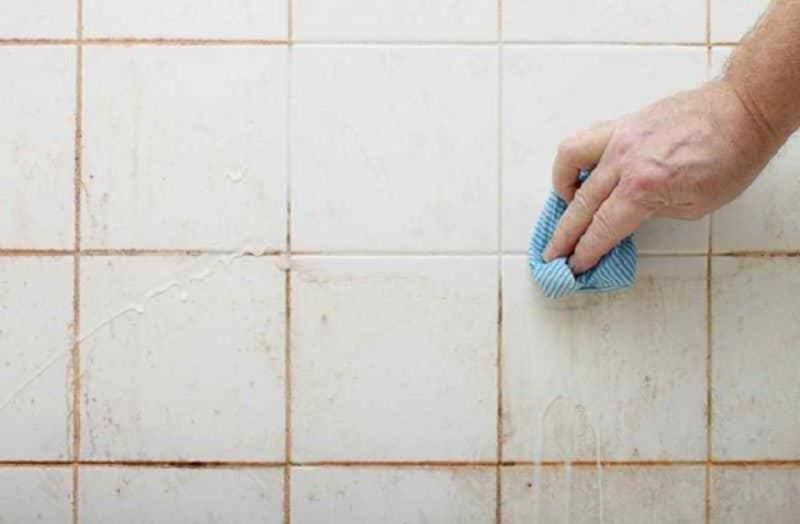 5 Cách tẩy vết ố vàng trên tường nhà tắm đơn giản, hiệu quả 7 Một số lưu ý giúp tường nhà tắm không bị ố vàng
