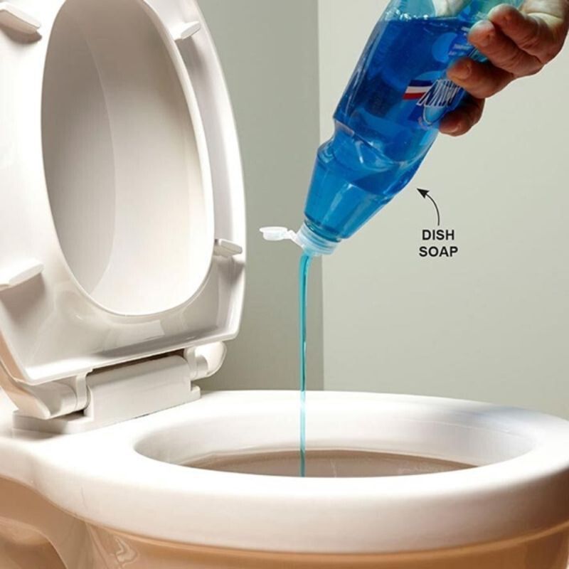 Cách sử dụng nước thông bồn cầu đúng cách và an toàn tại nhà