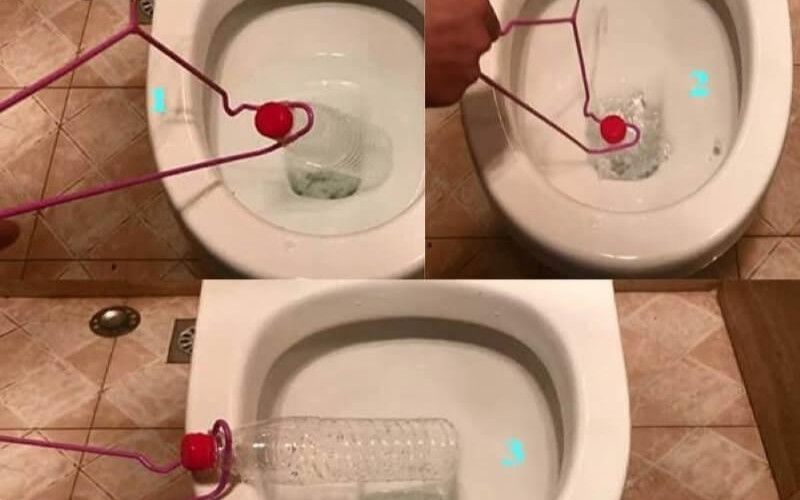 Cách thông tắc bồn cầu bằng chai nhựa cải tiến không bẩn tay 6 Thao tác ấn đẩy liên tục để tạo lực nén khi thực hiện thông tắc bồn cầu bằng chai nhựa.
